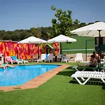 ホテル Restaurante Cadosa 3*