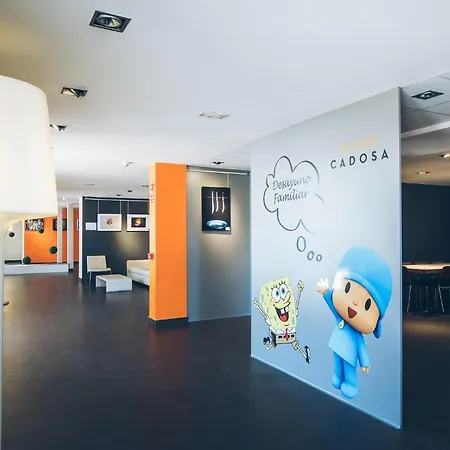 ホテル Restaurante Cadosa ソリア