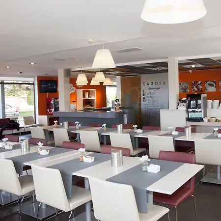 Restaurante Cadosa فندق